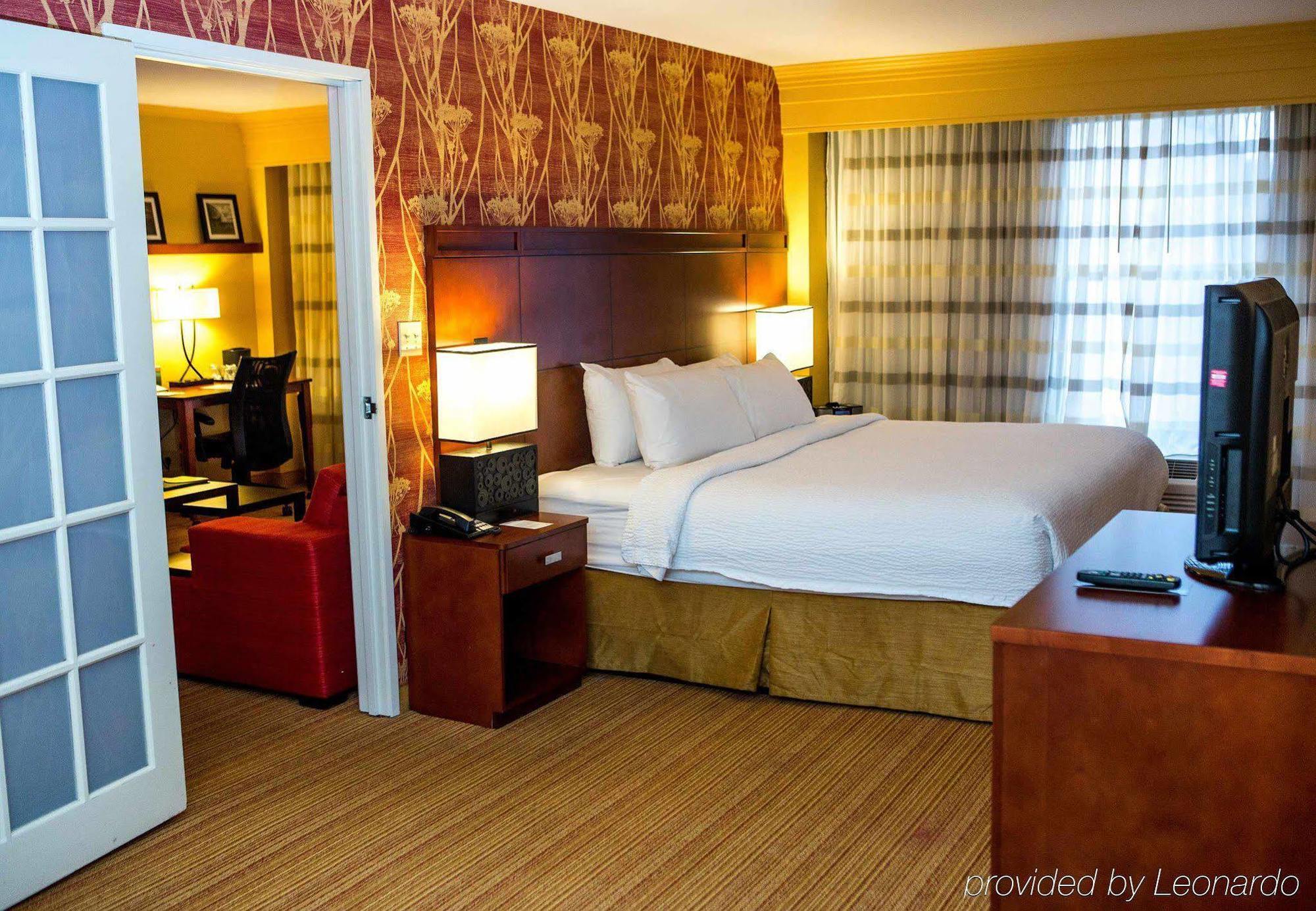 Courtyard By Marriott Springfield Downtown Hotel Exterior foto
